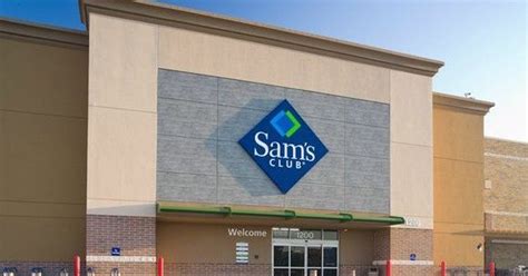 Sam's club nashville - Jun 17, 2020 · A standard Sam’s Club membership is $45 per year, while the Sam’s Plus membership is $100. Both membership levels come with one card (plus one complimentary household membership to share), as ... 